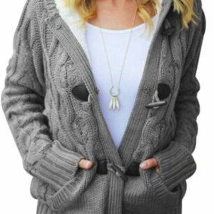 HOODED KNIT SWEATER WITH POCKETS